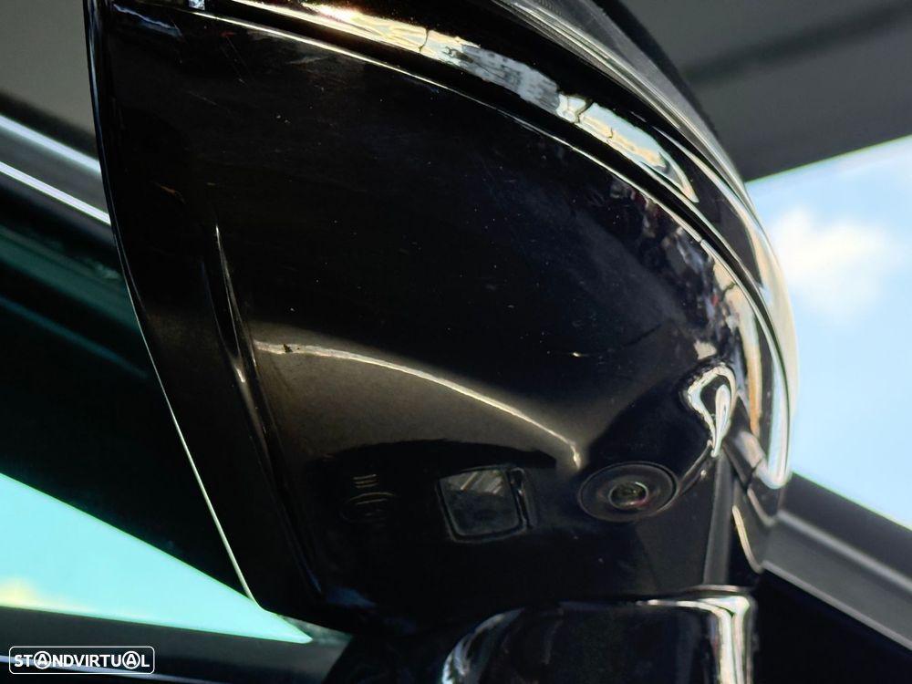 Mercedes-Benz E 220 d Coupe 9G-TRONIC AMG Line - 26