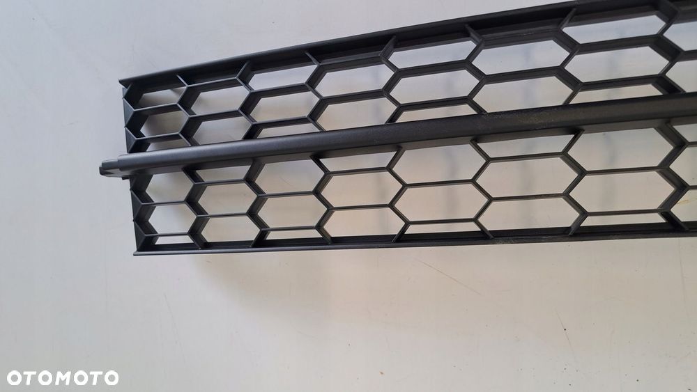 Kratka zderzaka środkowa SKODA Octavia III przed lift nowa org 13-17r - 5