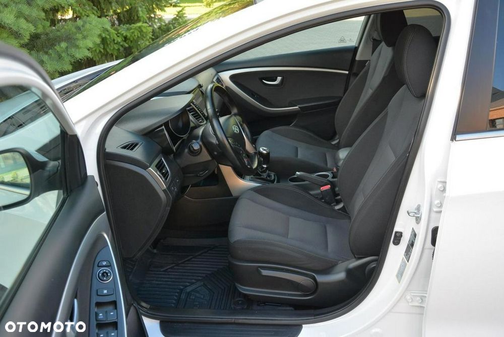 Hyundai i30 1.6 GDI Premium - 18