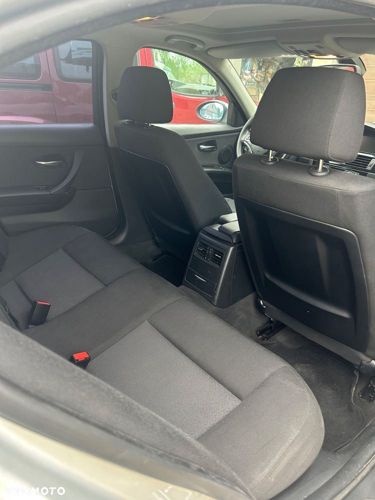 BMW Seria 3 320i - 20