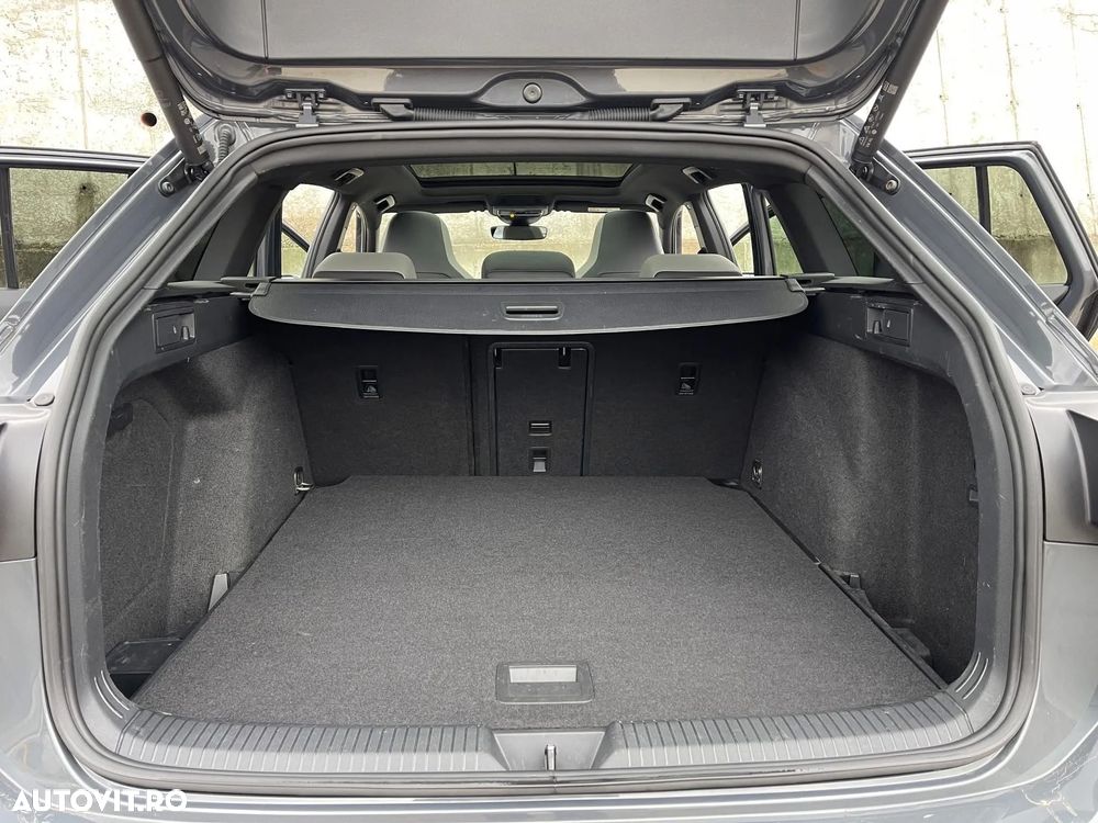 Volkswagen Golf 2.0 TDI SCR DSG R-Line - 32