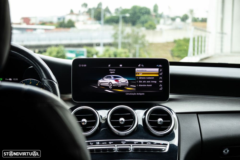 Mercedes-Benz C 300 de AMG Line - 38
