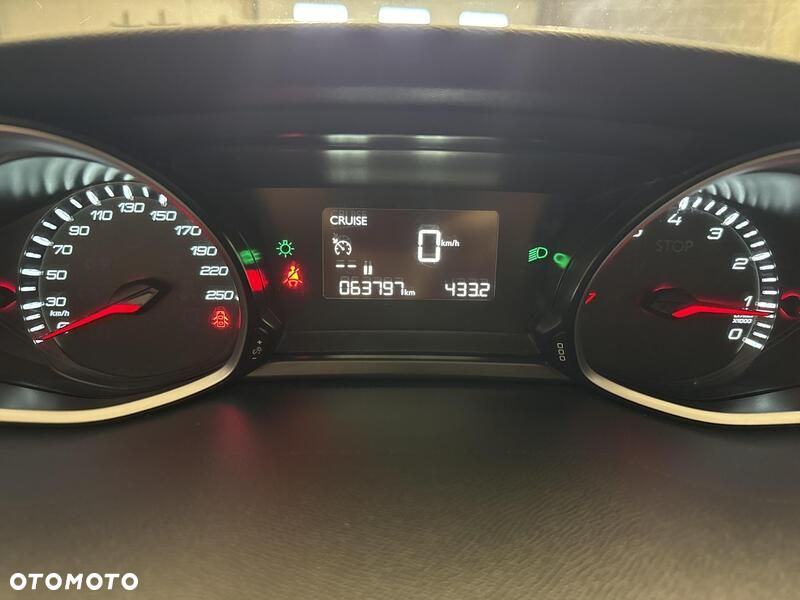 Peugeot 308 1.2 PureTech Active S&S - 15