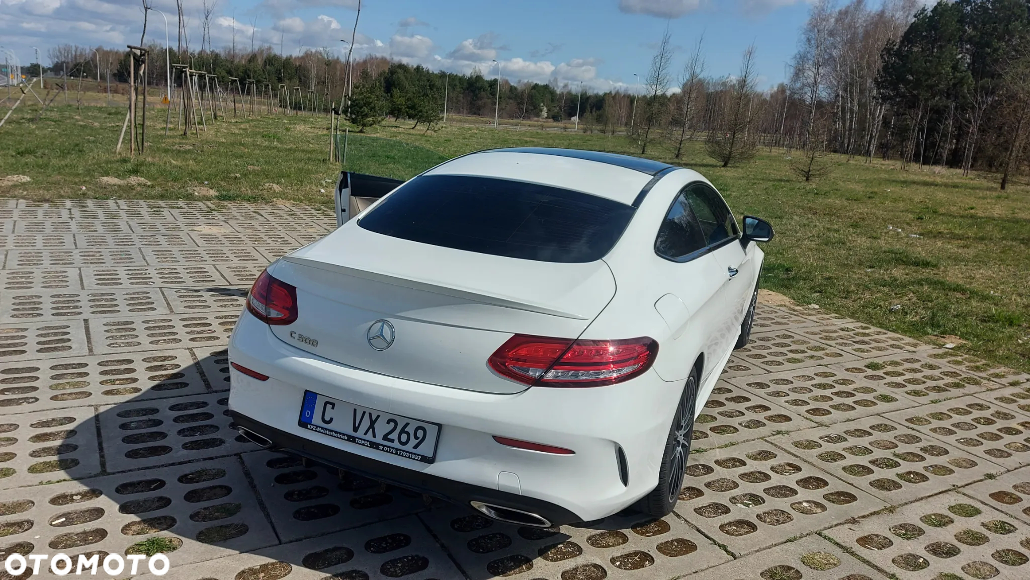 Mercedes-Benz Klasa C 300 Coupe 9G-TRONIC - 6