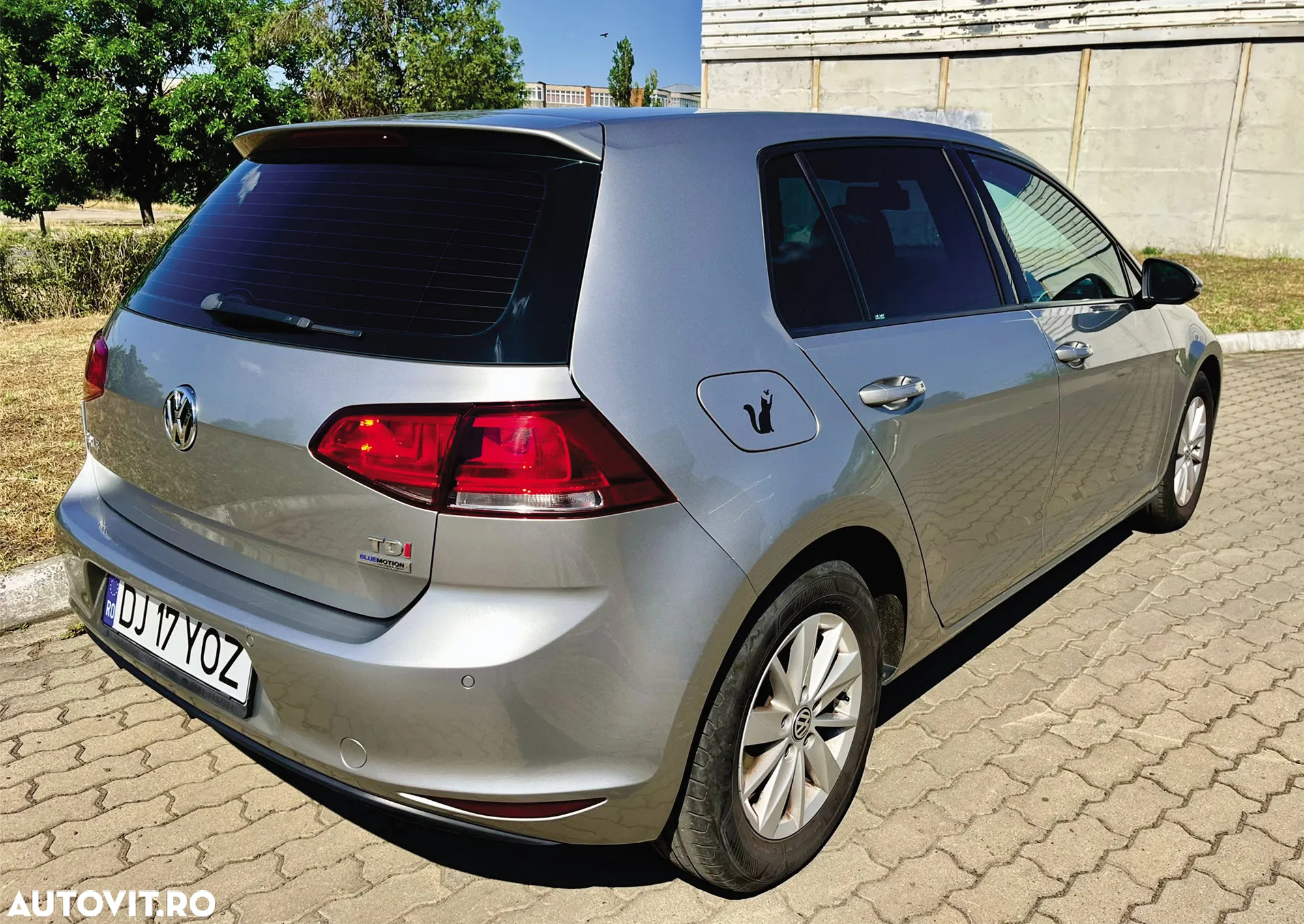 Volkswagen Golf 1.6 TDI BlueMotion Technology DPF Comfortline - 7