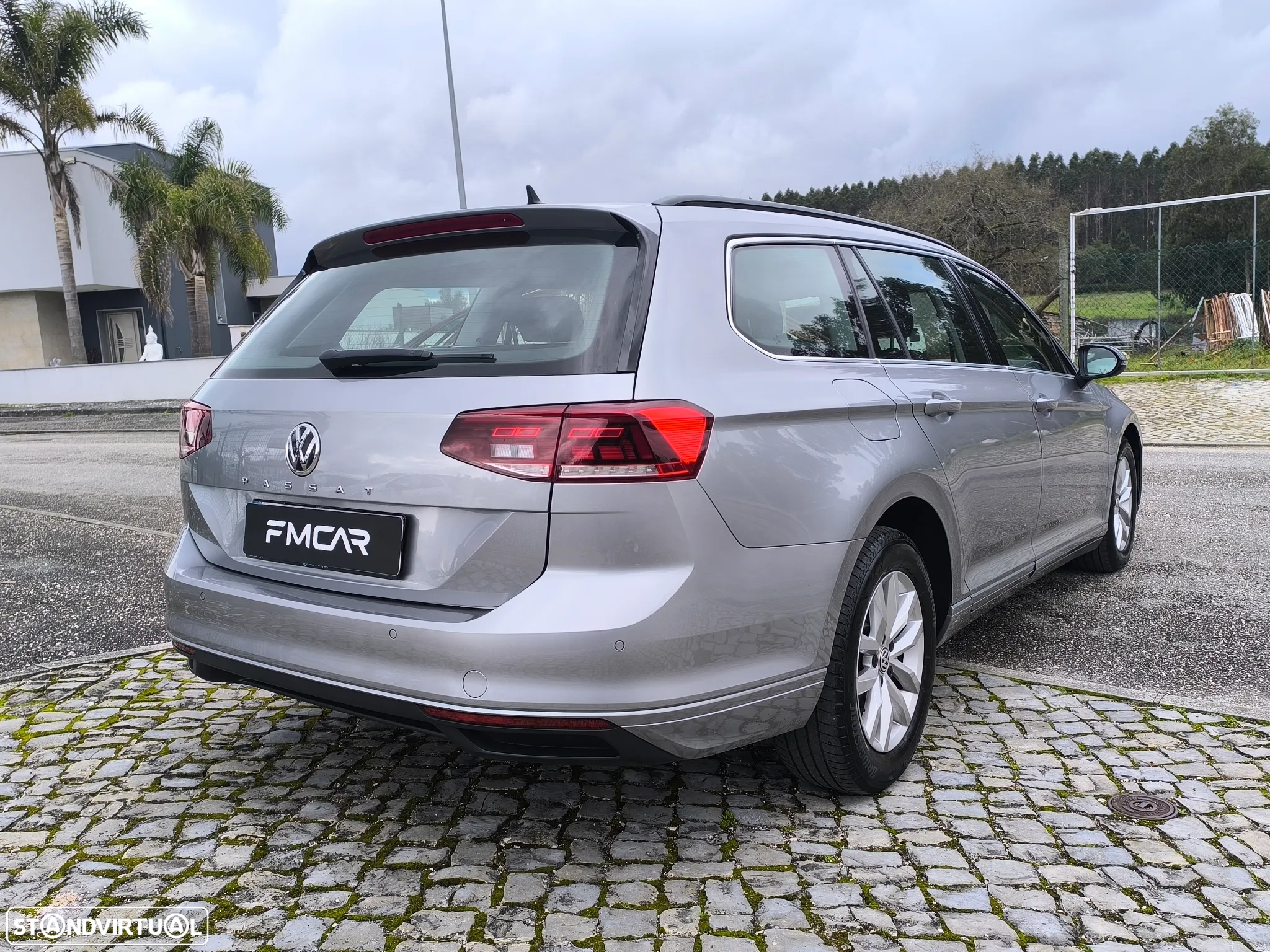 VW Passat Variant 2.0 TDi Business DSG - 4
