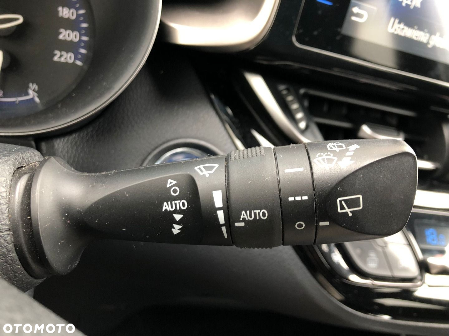 Toyota C-HR 1.8 Hybrid Prestige - 28