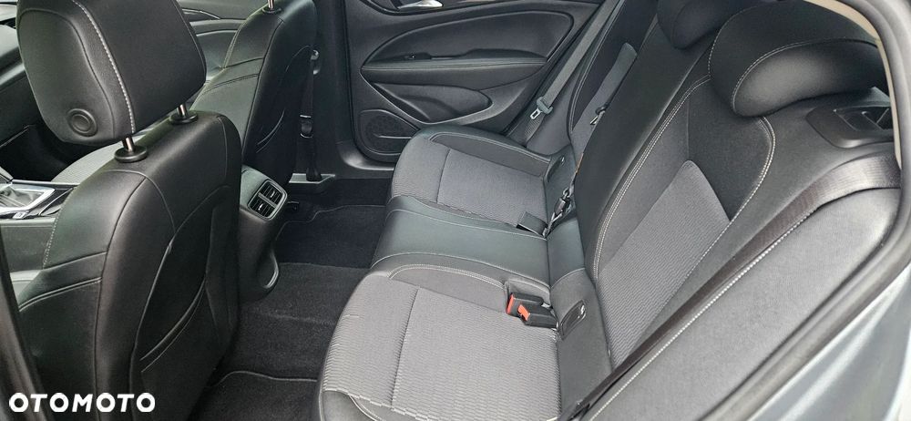 Opel Insignia 2.0 T Business Edition S&S - 23