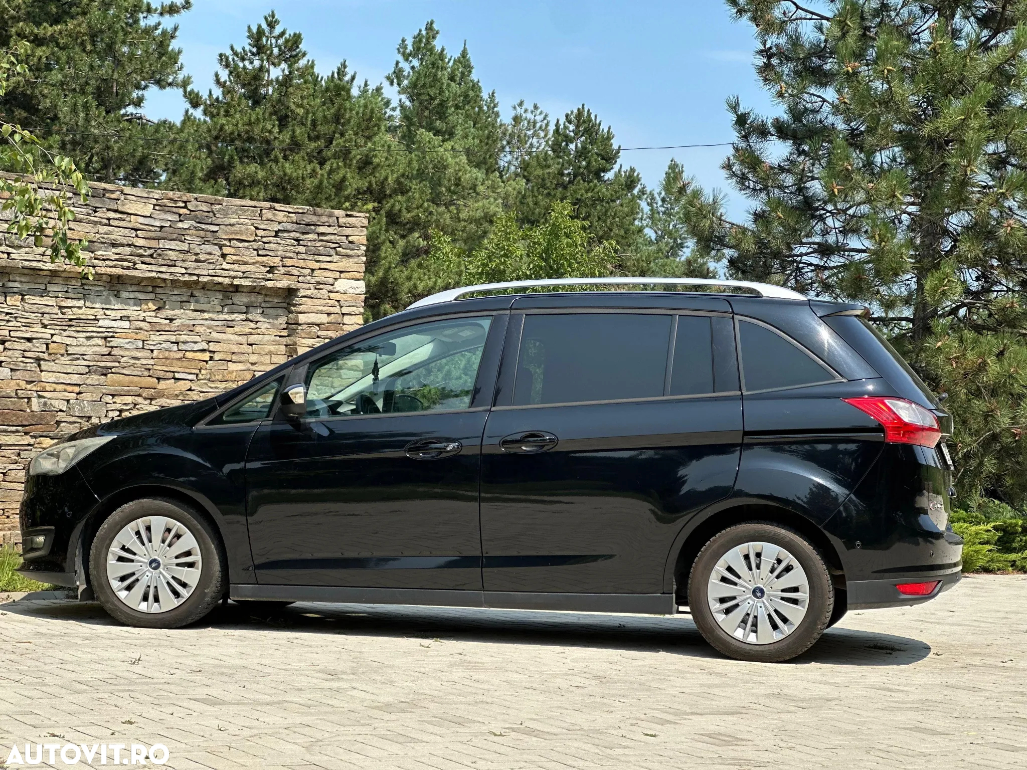 Ford Grand C-Max - 8
