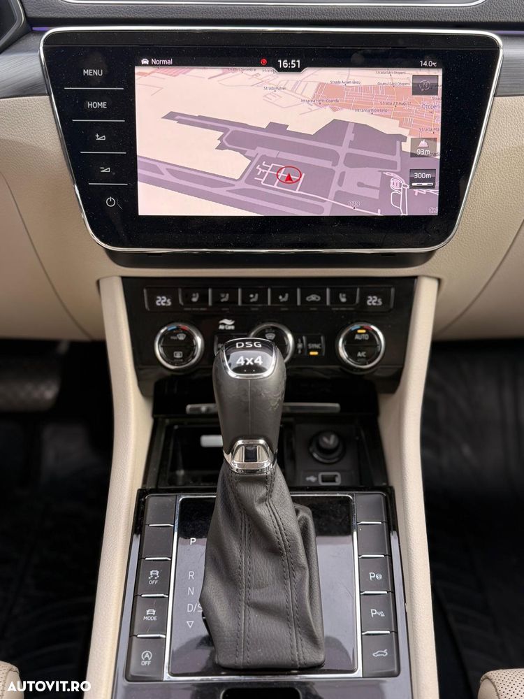 Skoda Superb 2.0 TDI 4x4 DSG Premium Edition - 12