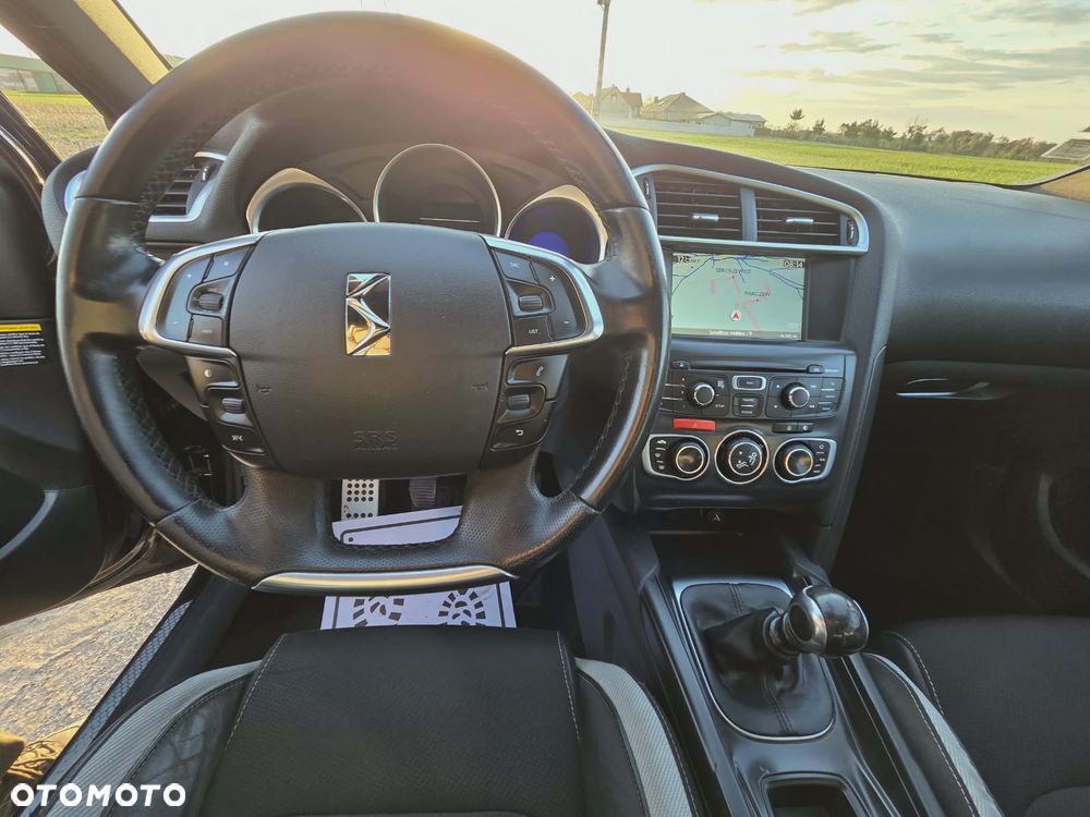 Citroën DS4 BlueHDi 150 S&S Urban Show - 25