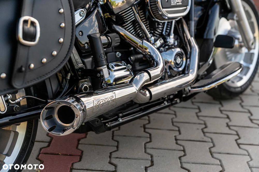 Harley-Davidson Softail Fat Boy - 32