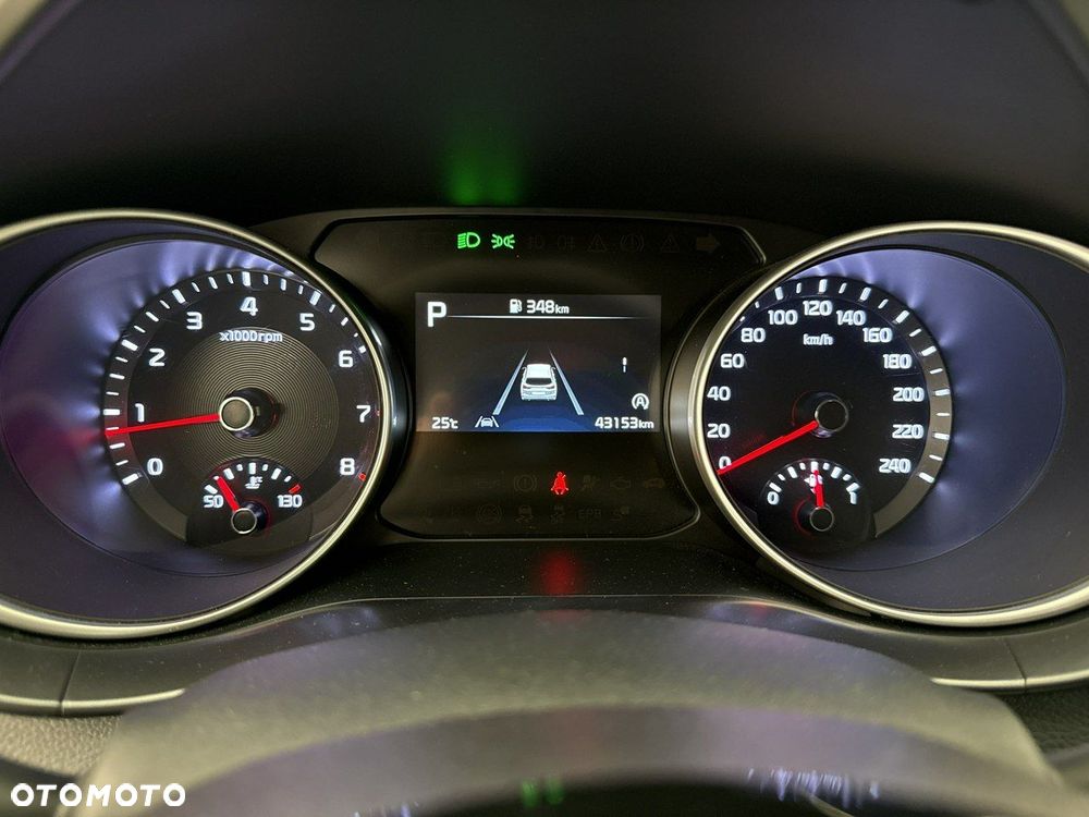 Kia Ceed - 16