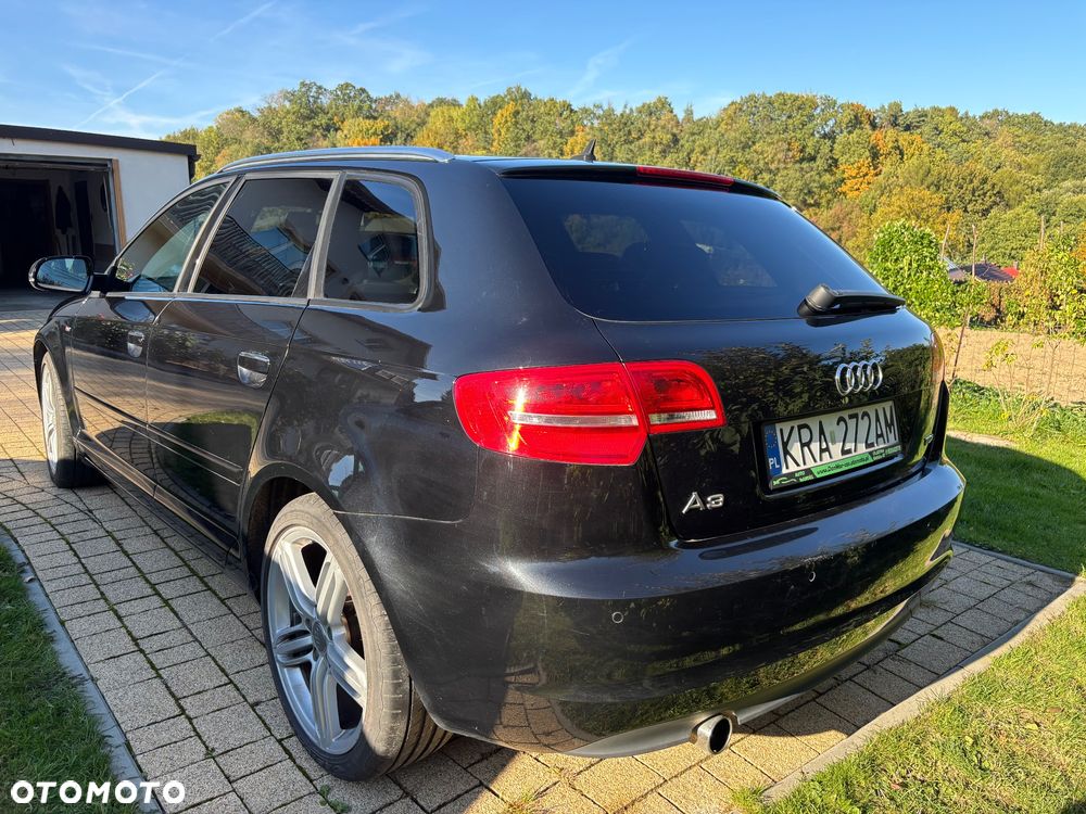 Audi A3 Sportback 2.0 TDI S line Sportpaket plus - 4