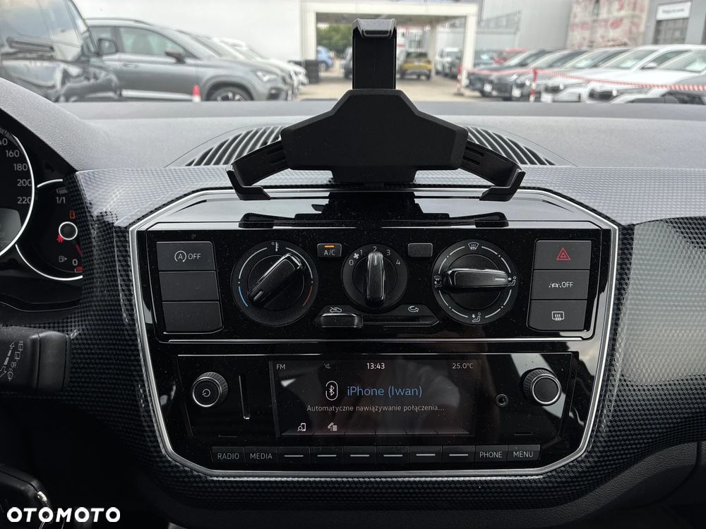 Volkswagen up! 1.0 move - 15