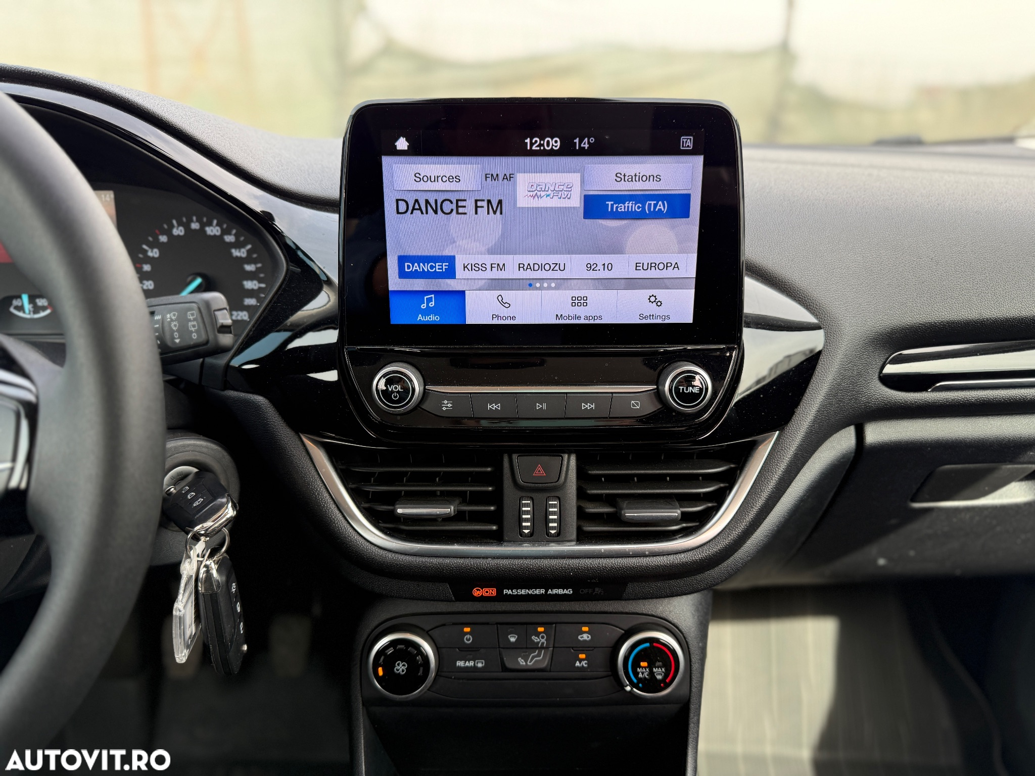 Ford Fiesta 1.1 Trend Connected - 9