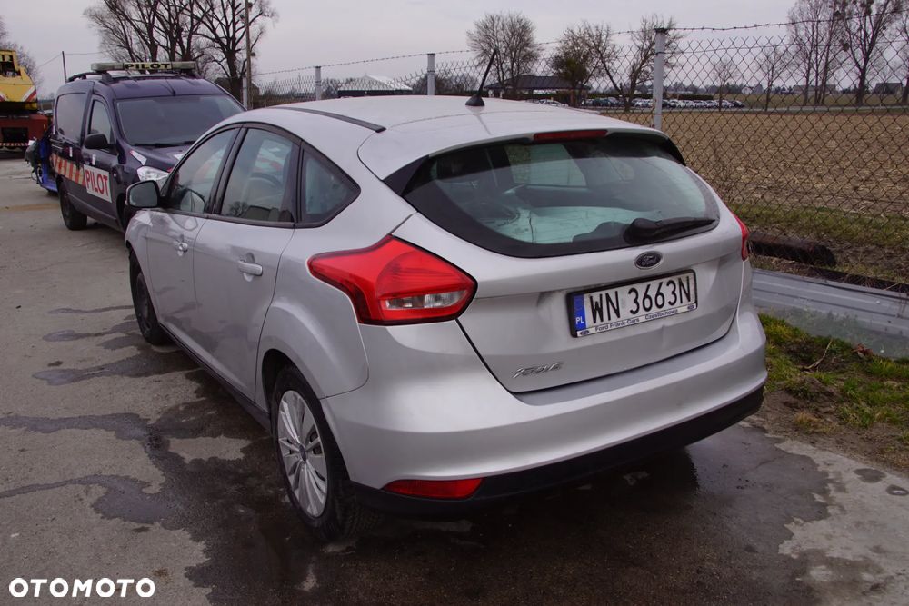 Auto na części - Ford Focus MK3 Lift 1.5 TDCI 95 KM GM5Q-6006-AA AV6R-7F096-GG ZJNC 2019R Silnik Skrzynia Drzwi Maska Błotnik Klapa Zderzak Lusterko Klamka Lampa Szyba Deska Kokpit Sterownik Moduł Czujnik Licznik Wyświetlacz Panel Kierownica - 5