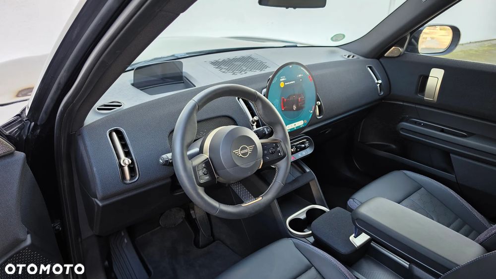 MINI Countryman E Classic Trim - 13