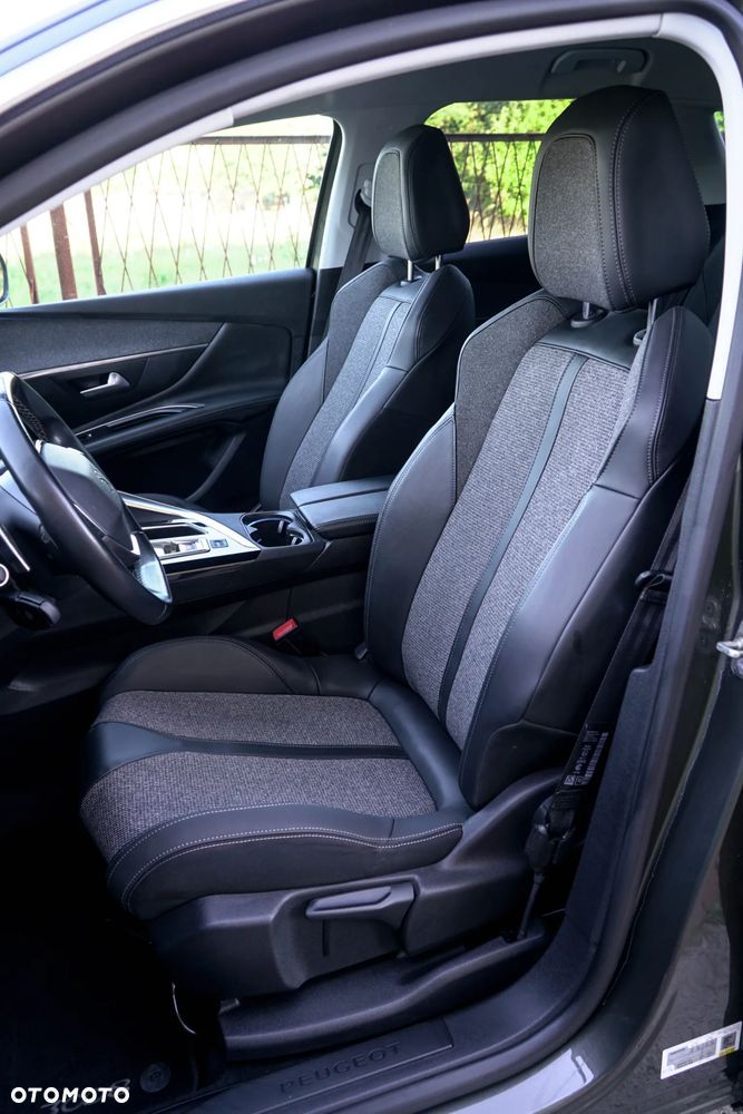 Peugeot 3008 BlueHDi 130 Stop & Start EAT8 Allure - 29
