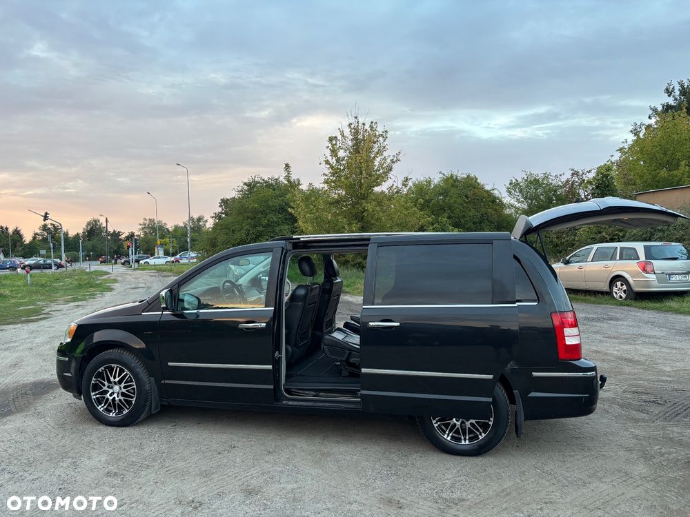 Chrysler Grand Voyager 2.8 CRD Limited - 18