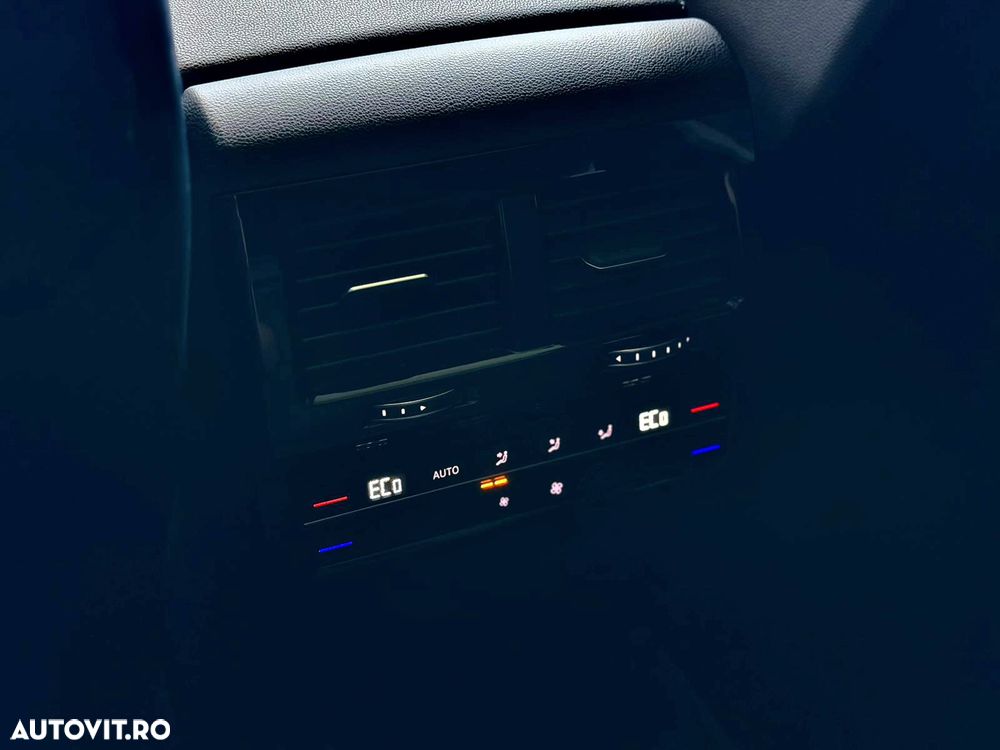 VOLKSWAGEN Touareg 2021 — imagine 16