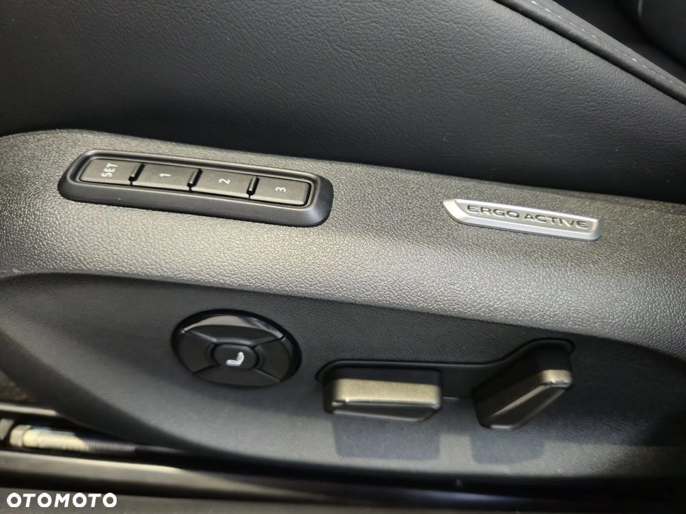 Volkswagen Passat - 29