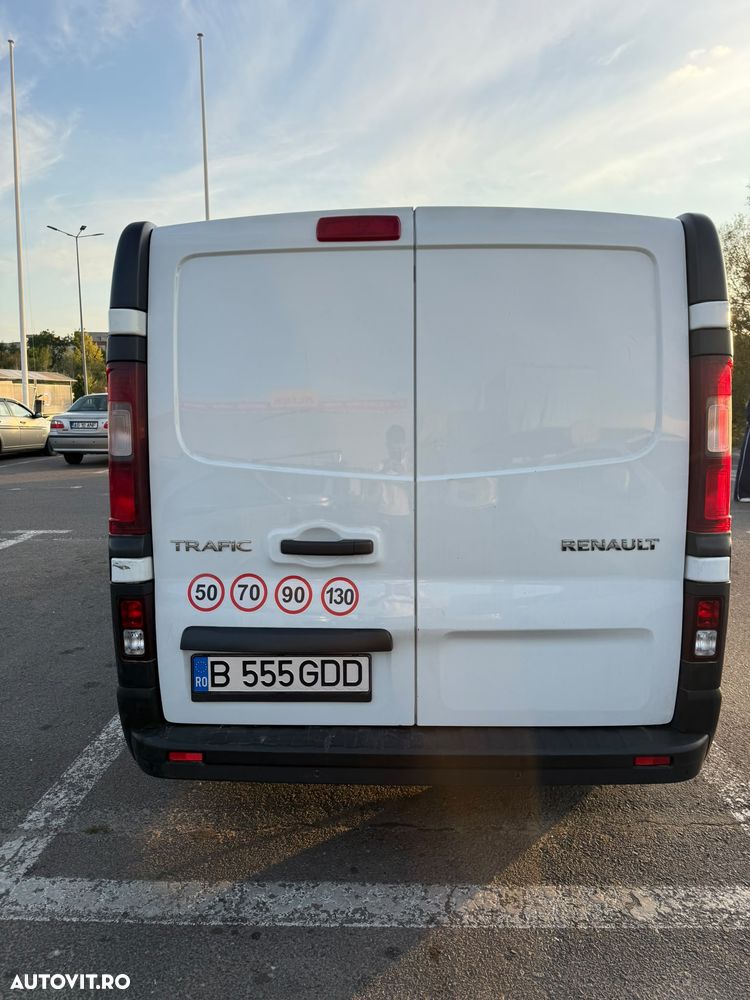Renault Trafic - 8