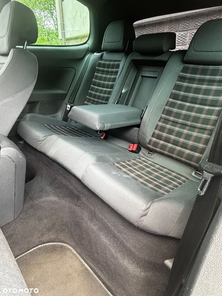 Volkswagen Golf 2.0 TSI GTI - 10