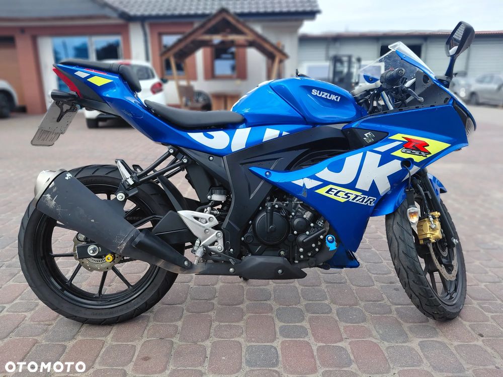 Suzuki GSX-R - 6
