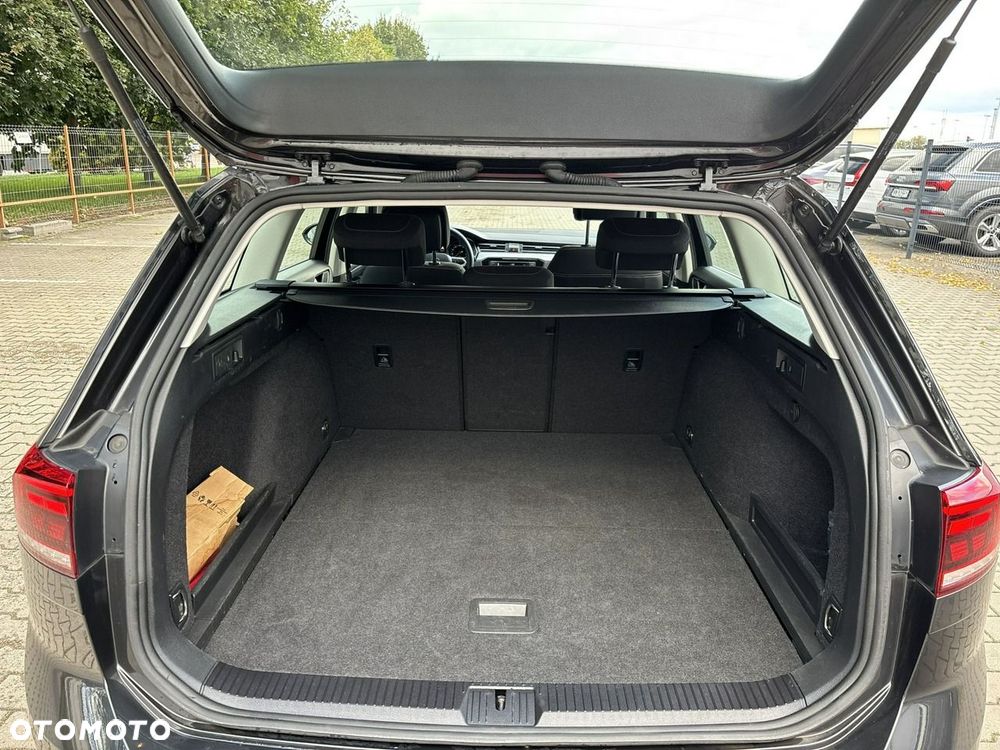 Volkswagen Passat 1.5 TSI EVO Business DSG - 21
