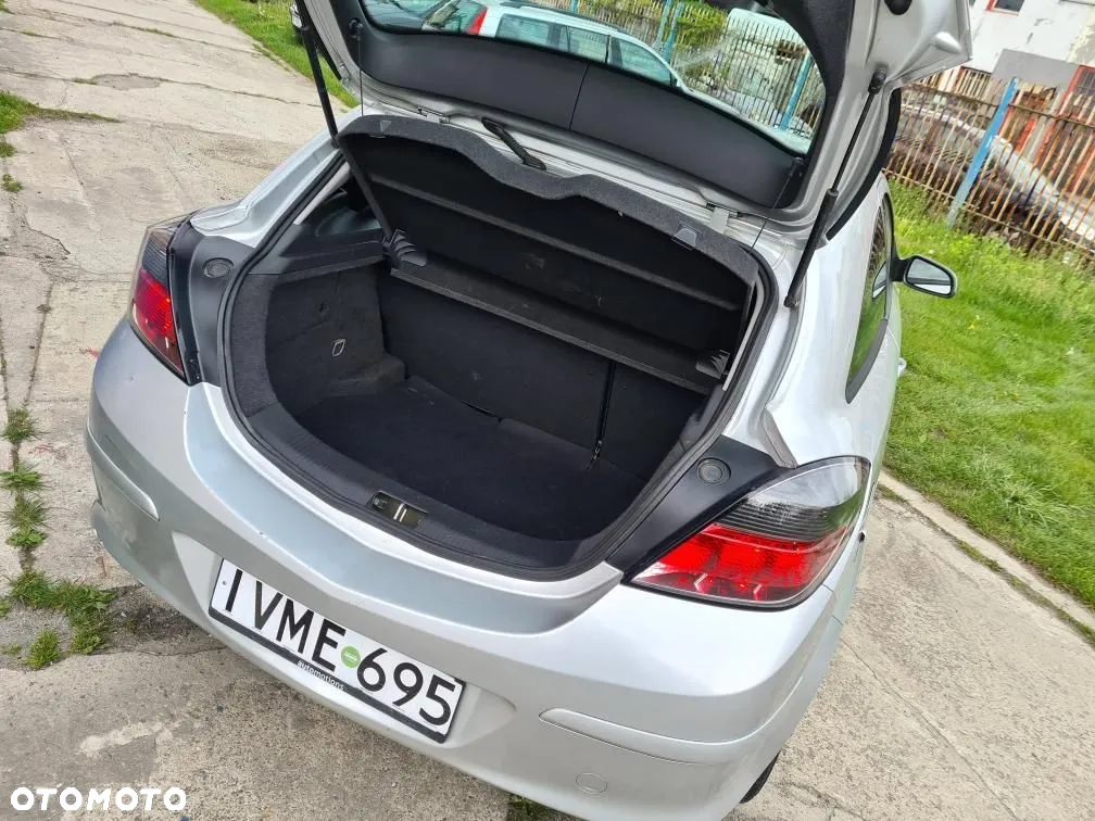 Opel Astra III GTC 1.7 CDTI Essentia - 10