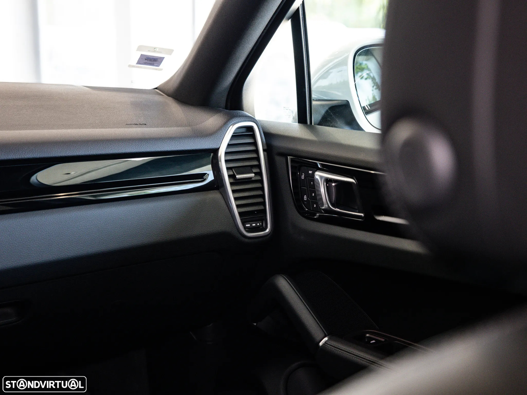 Porsche Cayenne Coupé E-Hybrid - 43