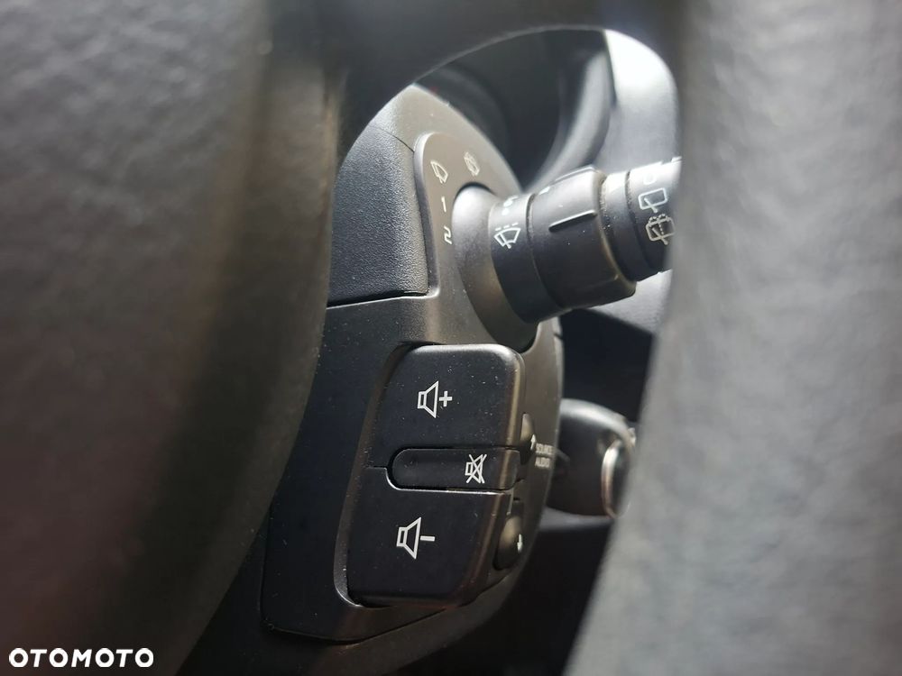 Renault Clio - 24