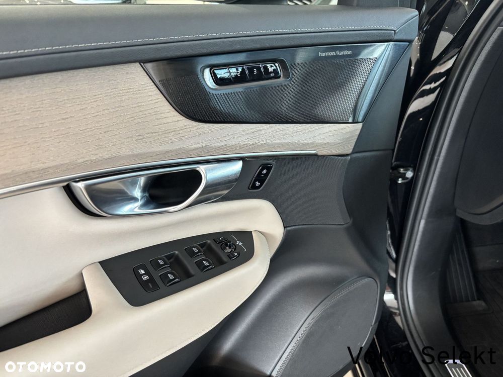 Volvo XC 90 - 24