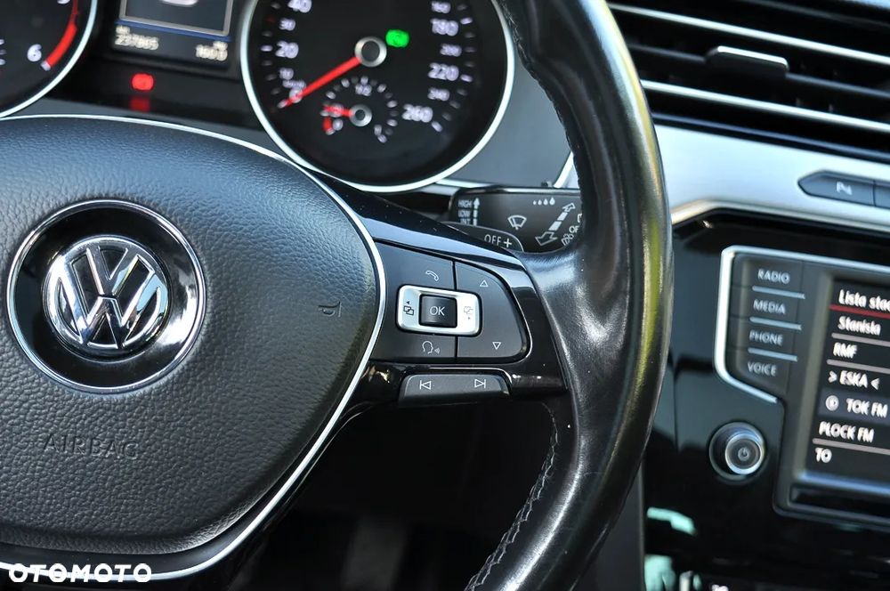 Volkswagen Passat 2.0 TDI BMT Highline DSG - 30