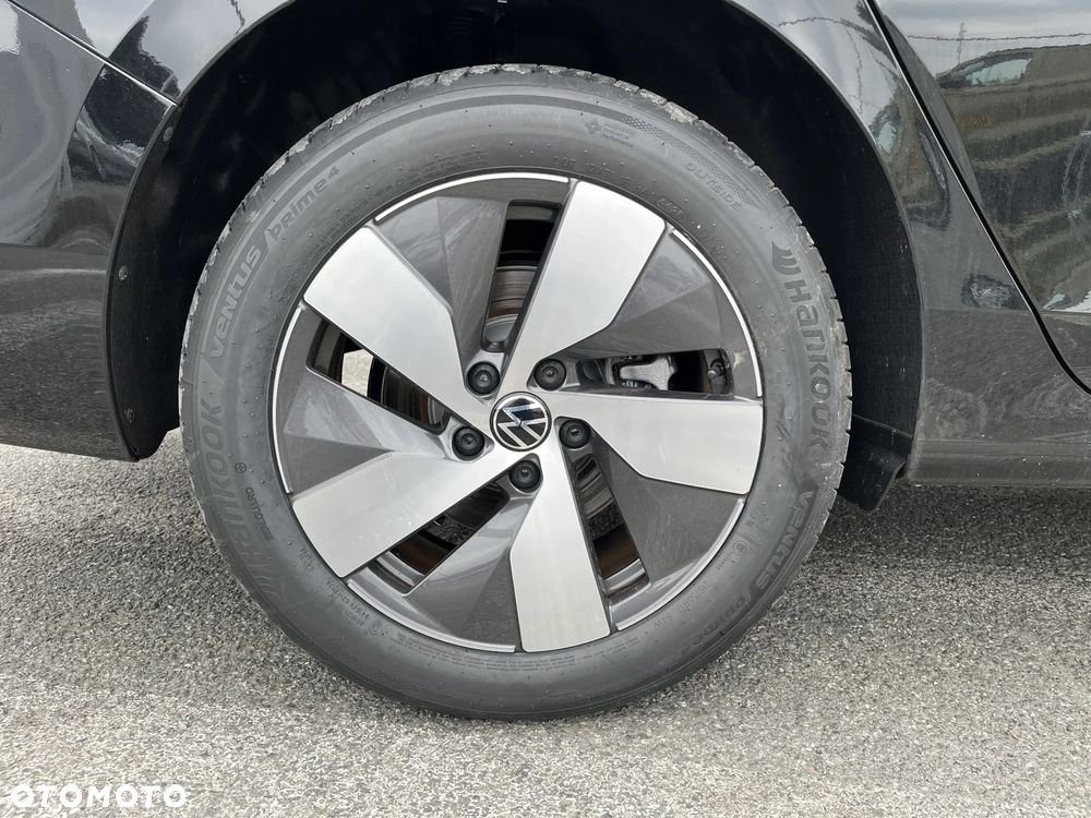 Volkswagen Passat - 19