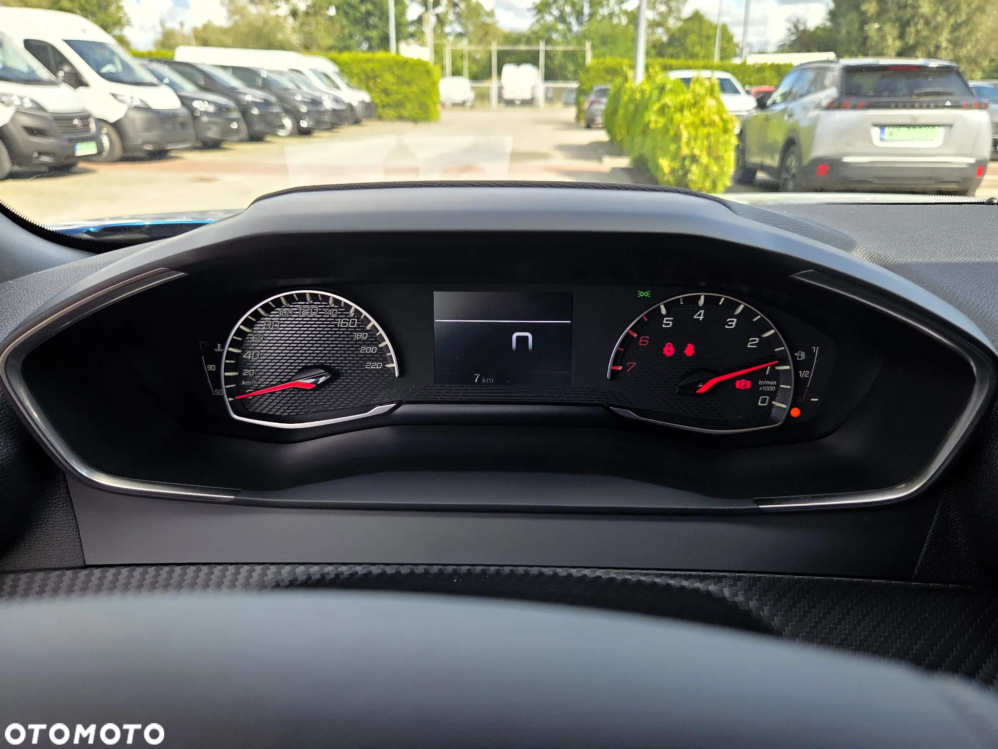 Peugeot 2008 PureTech 100 Style S&S BVM6 - 17
