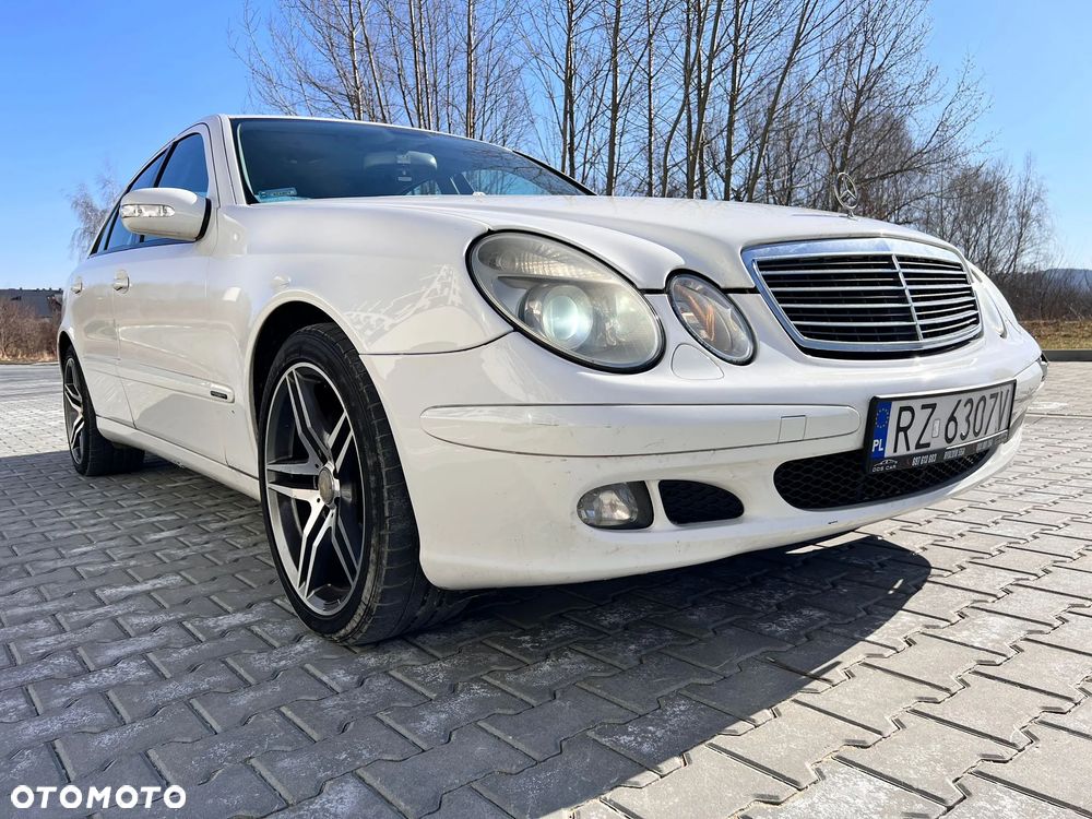 Mercedes-Benz Klasa E 280 CDI T Elegance - 24