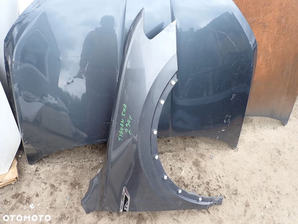 VOLKSWAGEN TIGUAN 5NA BŁOTNIK PRAWY PRZÓD - 1