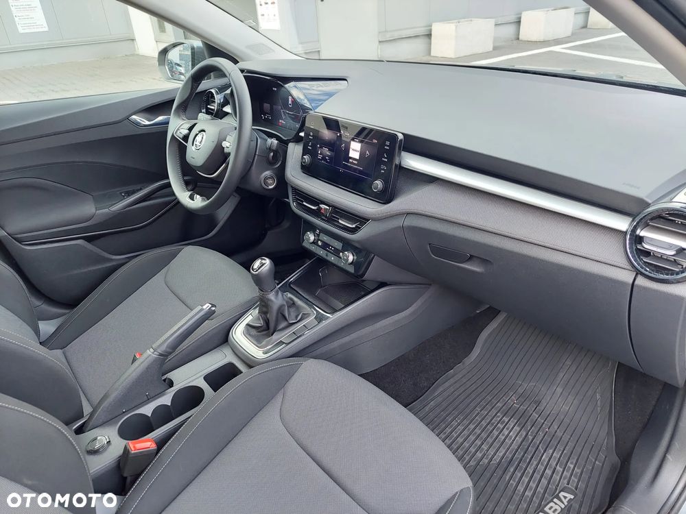 Skoda Fabia 1.0 TSI Selection - 25