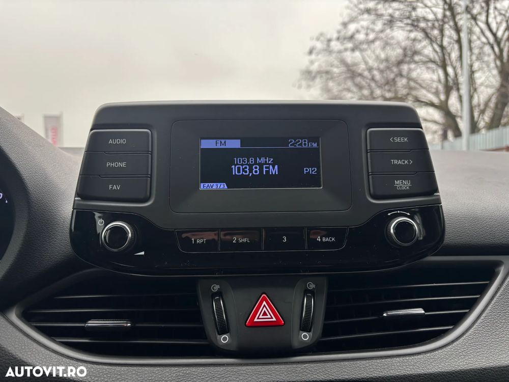 Hyundai i30 1.5 110CP 5DR M/T Comfort - 17