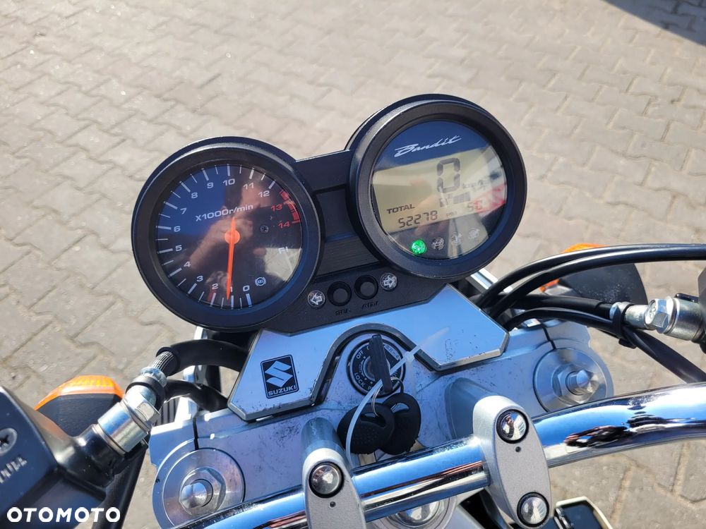 Suzuki Bandit - 10