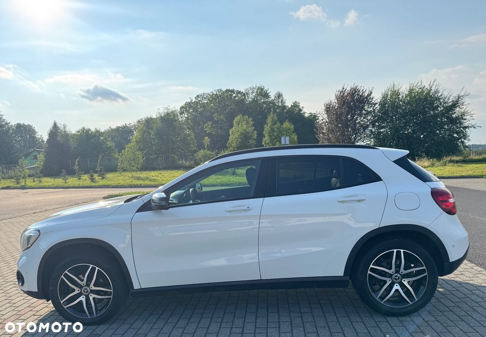 Mercedes-Benz Gla 2017 photo 3