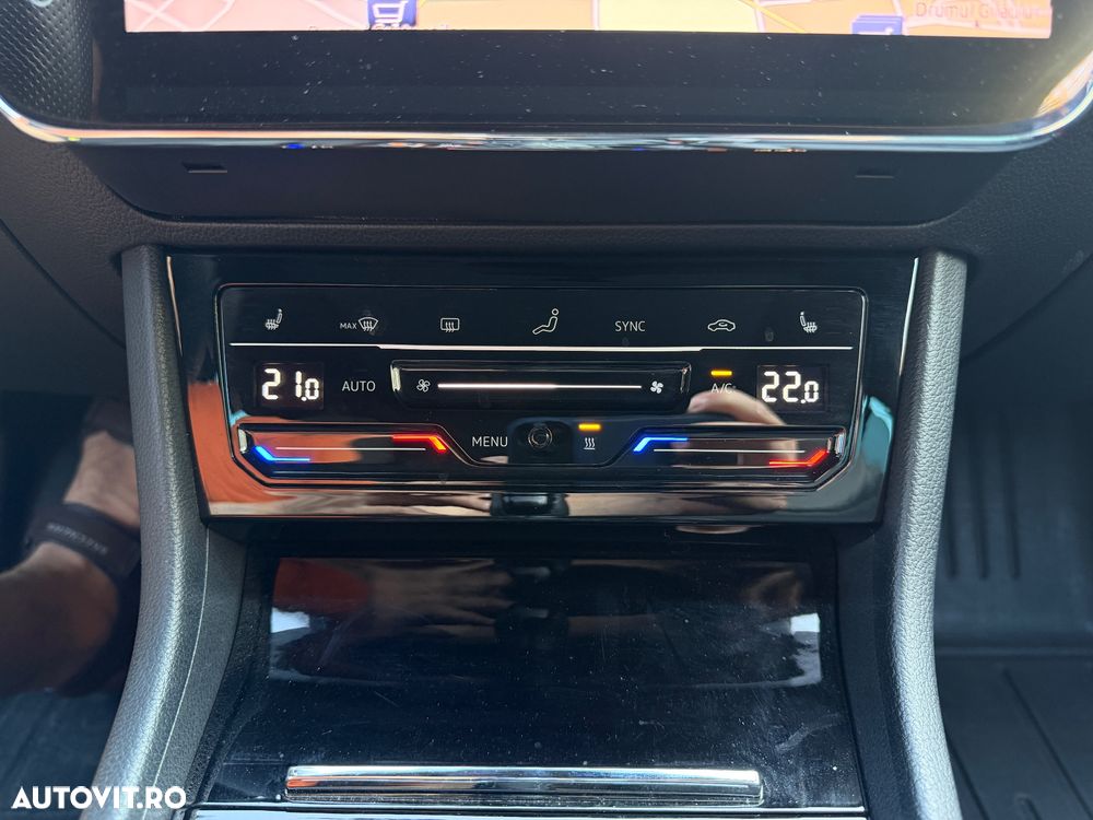 Skoda Superb 2.0 TSI 4X4 DSG Sportline - 37
