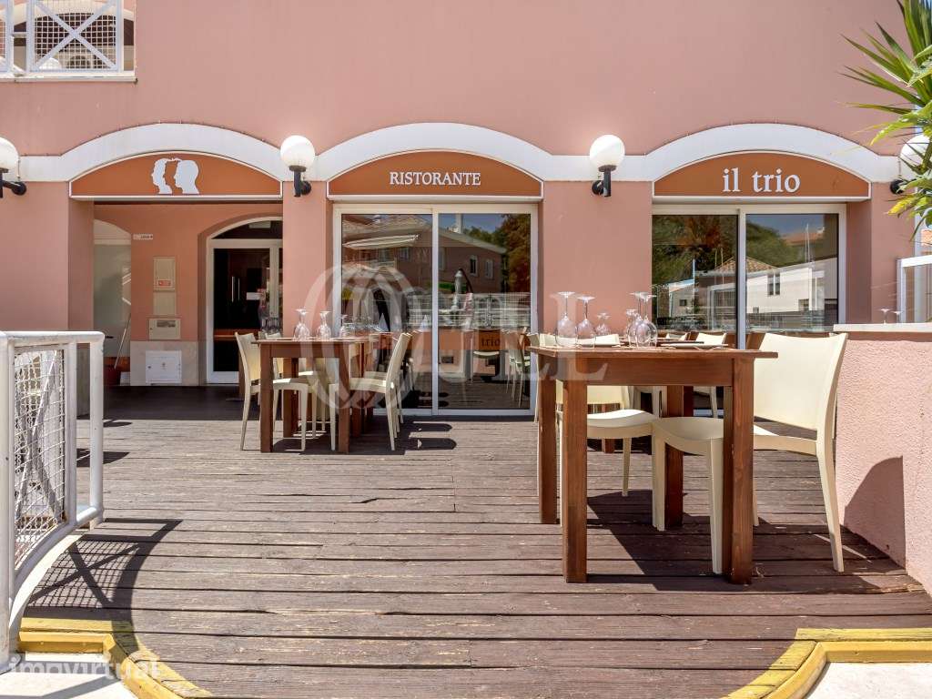 Restaurante perto da praia de Vilamoura, Algarve - Grande imagem: 2/20