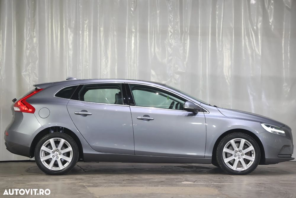 Volvo V40 D2 Geartronic Inscription - 38