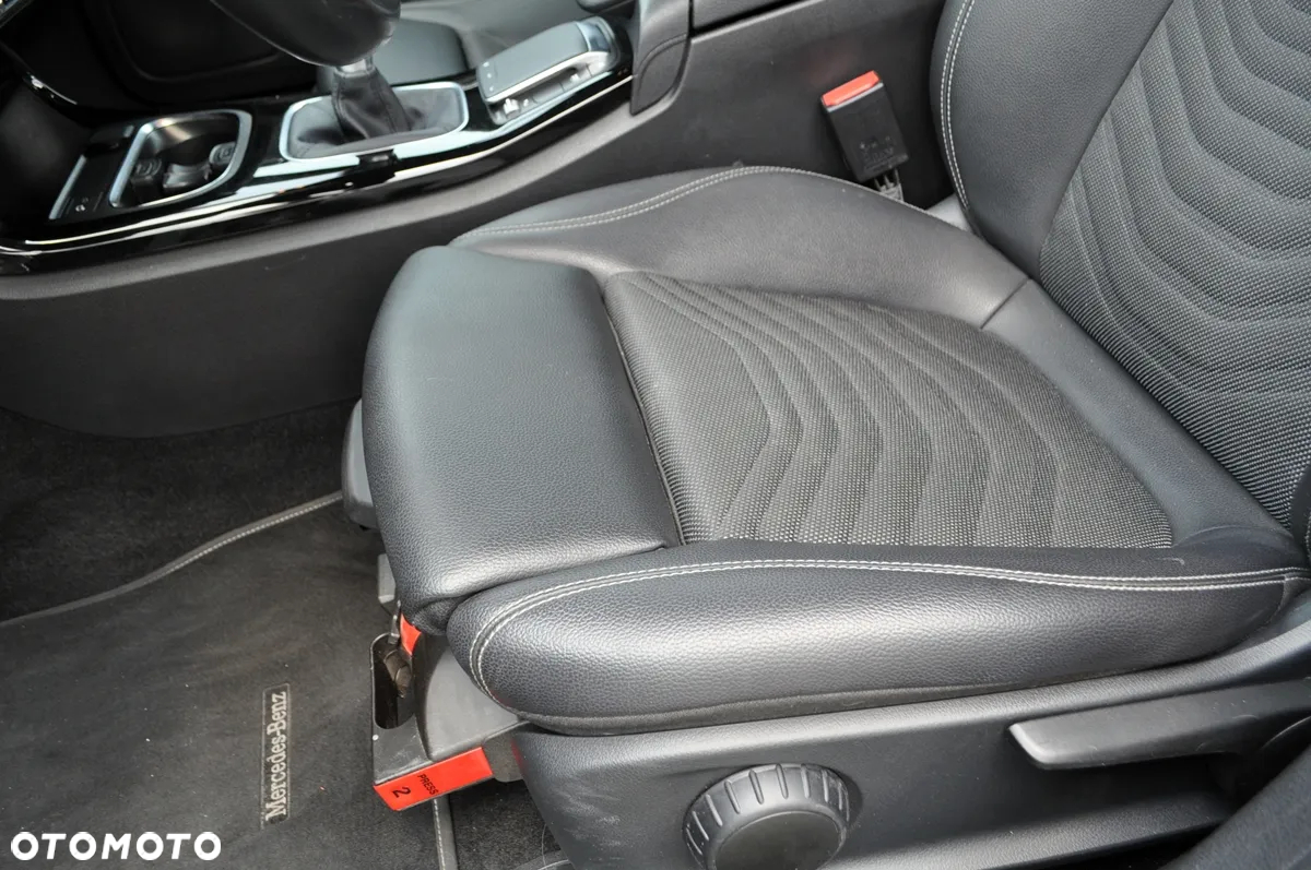 Mercedes-Benz Klasa A 160 d Progressive - 18