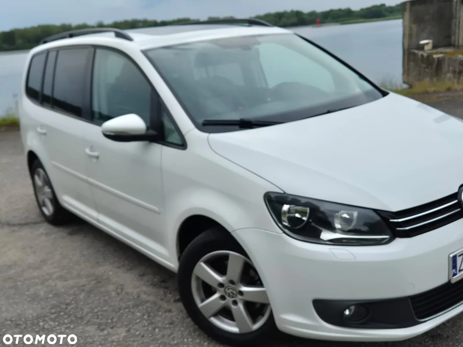 Volkswagen Touran 1.2 TSI BlueMot Comfortline - 2