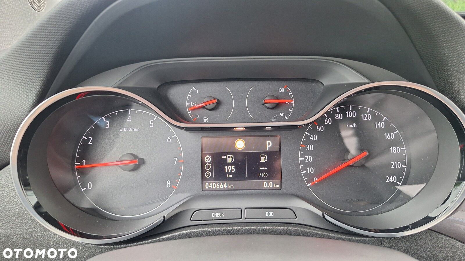 Opel Crossland X - 34
