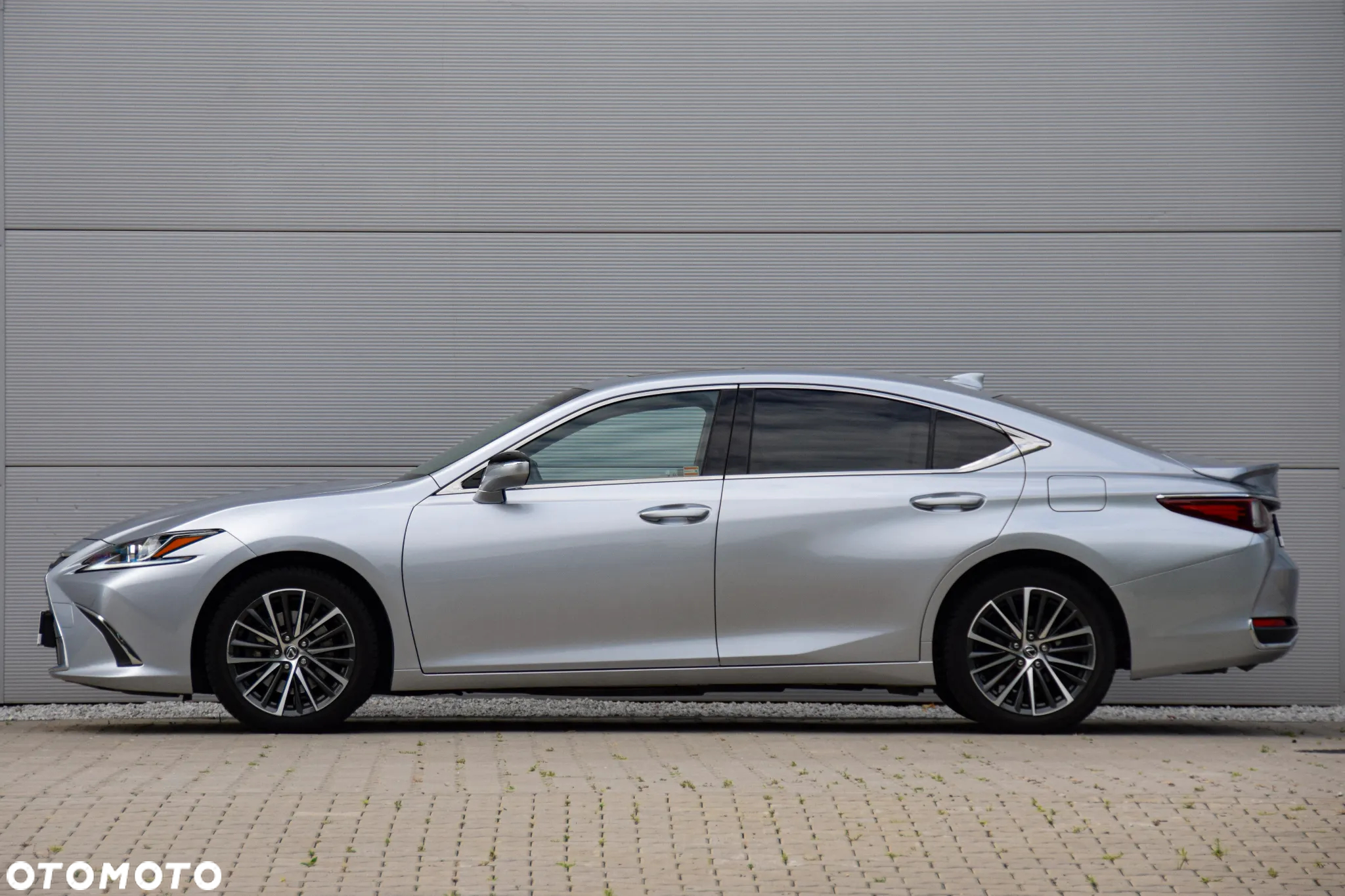 Lexus ES 300h Business Edition - 7